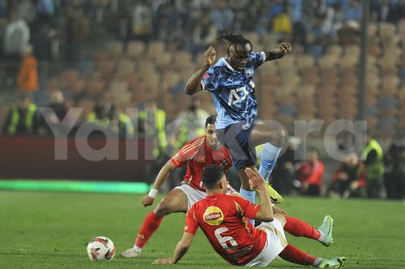 أون سبورت تكشف عن معلق مباراة الأهلي وبيراميدز بالدوري المصري