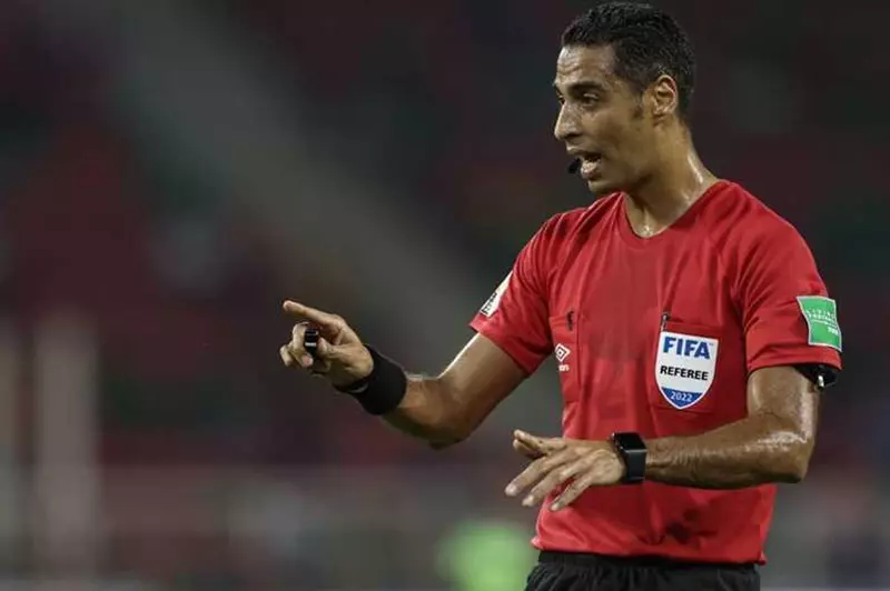 استراتيجيات النجاح والتحديات في مباراة الأهلي وغزل المحلة تحت إدارة أمين عمر